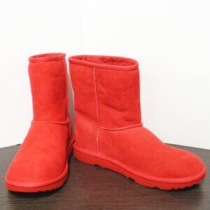 Brand New UGG Kids' Classic II boots. Size:5. Red. New In Box. 1017703K F53